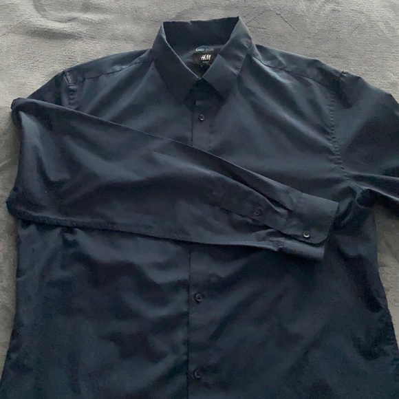 H&M Other - H&M Men’s Dress Shirt Slim Fit Large